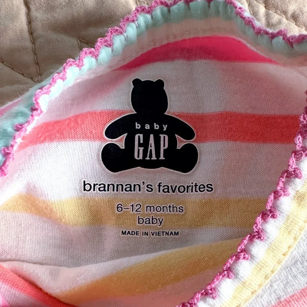 GAP BABY Long Sleeve Onesie 3 Bundle Size 6-18 Months EUC